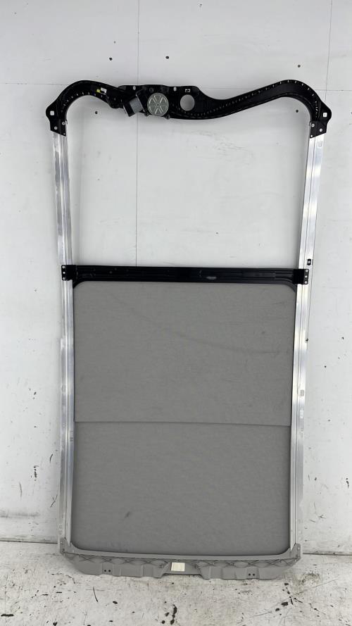 Toit ouvrant PEUGEOT 207 PHASE 1 BREAK Essence