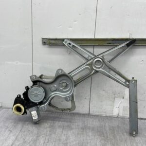 Leve vitre electrique avant gauche TOYOTA YARIS 2 PHASE 1 Essence
