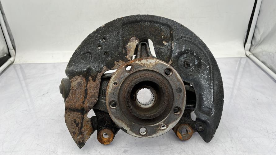 Fusee avant droit CITROEN C5 AIRCROSS PHASE 1 Essence