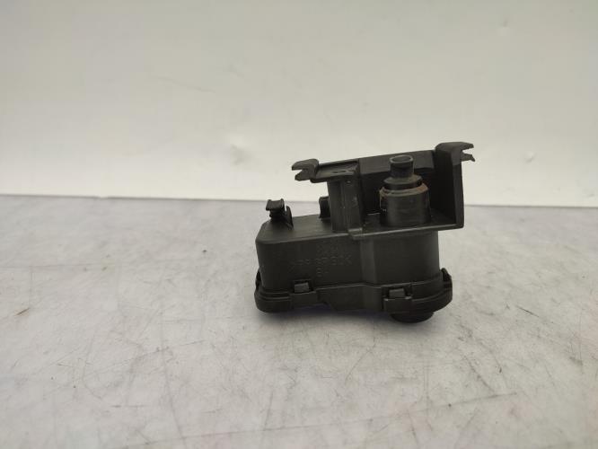 Actionneur verrou trappe d'essence SEAT LEON 3 PHASE 1 Essence