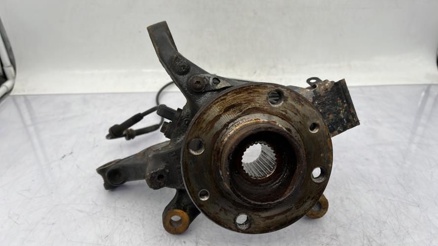 Fusee avant gauche RENAULT CAPTUR 1 PHASE 1 Diesel