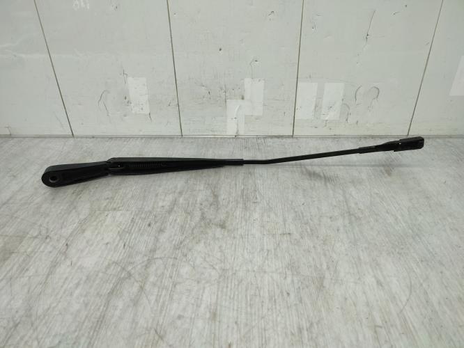 Bras essuie glace avant droit MERCEDES CLASSE A 177 PHASE 1 Diesel