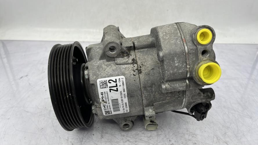 Compresseur clim OPEL MERIVA B PHASE 1 Essence