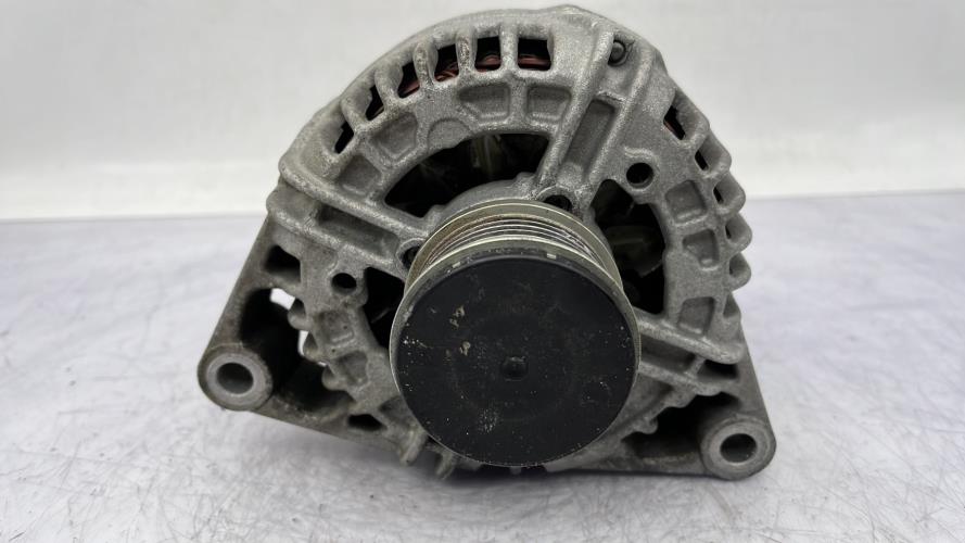 Alternateur OPEL MERIVA B PHASE 1 Essence