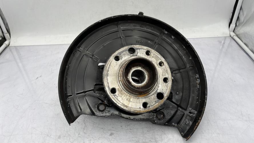 Fusee avant gauche OPEL MERIVA B PHASE 1 Essence