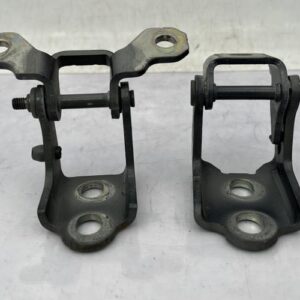 Charniere de porte avant droit RENAULT MEGANE 4 PHASE 1 Diesel