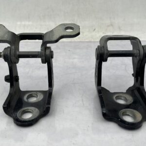 Charniere de porte arriere droit RENAULT MEGANE 4 PHASE 1 Diesel