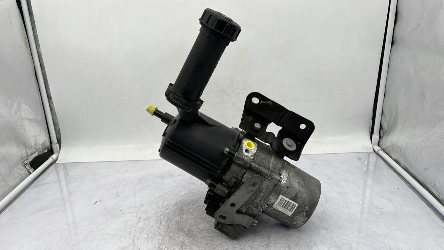 Pompe de direction PEUGEOT 5008 1 PHASE 1 Diesel