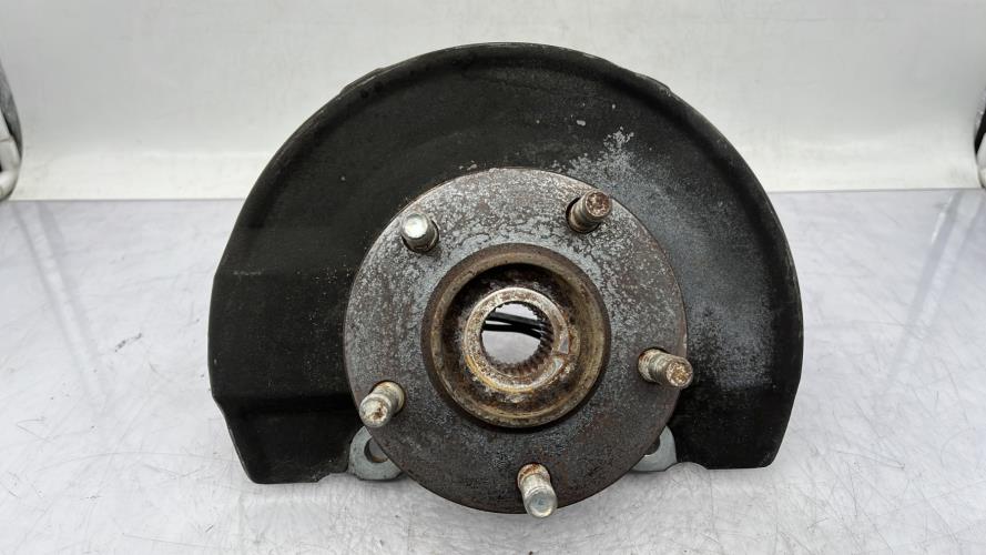 Fusee avant droit PEUGEOT 4008 Diesel