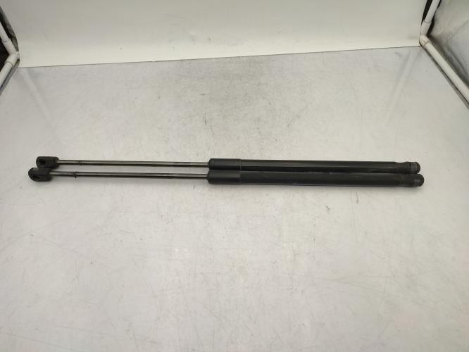 Verin de coffre DACIA SANDERO 1 Diesel