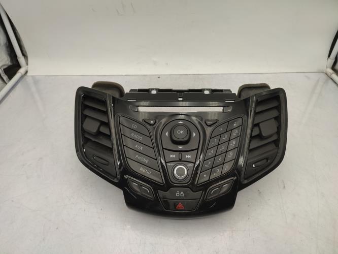 Facade autoradio FORD FIESTA 6 PHASE 2 Essence