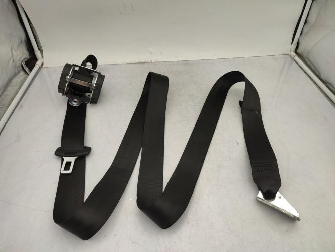 Ceinture arriere droit VOLKSWAGEN GOLF 5 Diesel