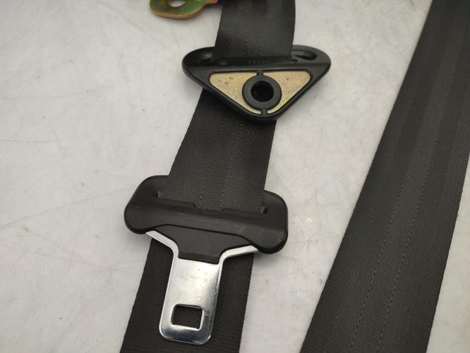 Ceinture arriere droit PEUGEOT 106 PHASE 1 Essence