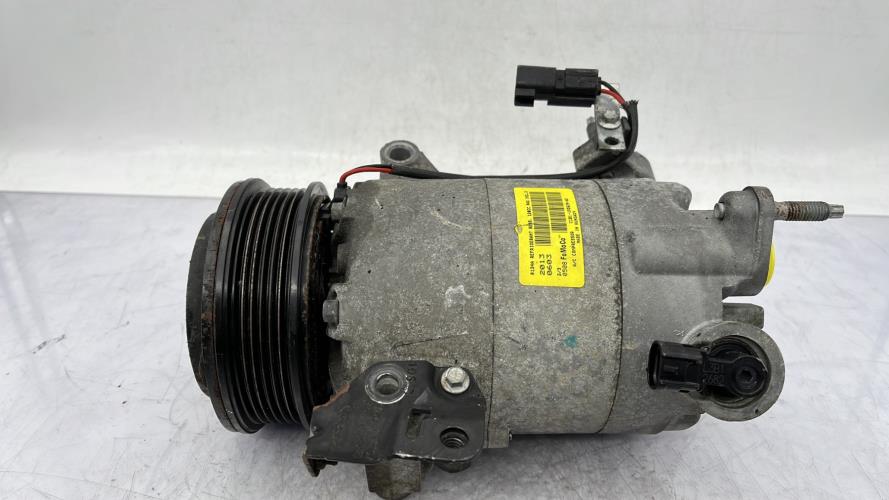 Compresseur clim FORD FIESTA 6 PHASE 2 Essence