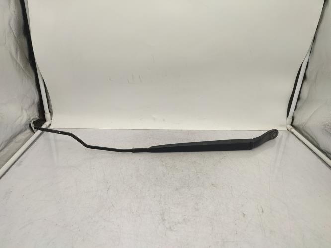 Bras essuie glace avant droit CITROEN DS3 PHASE 1 Essence