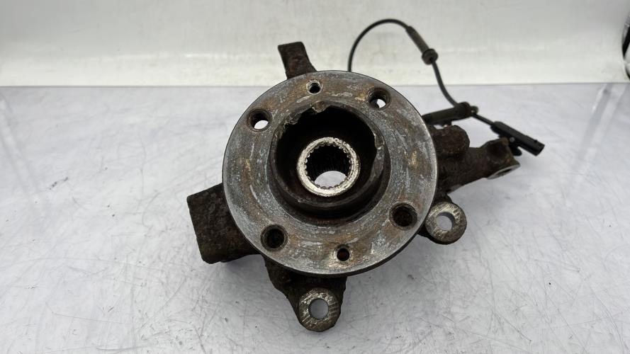 Fusee avant droit DACIA LOGAN MCV 2 PHASE 1 BREAK Essence