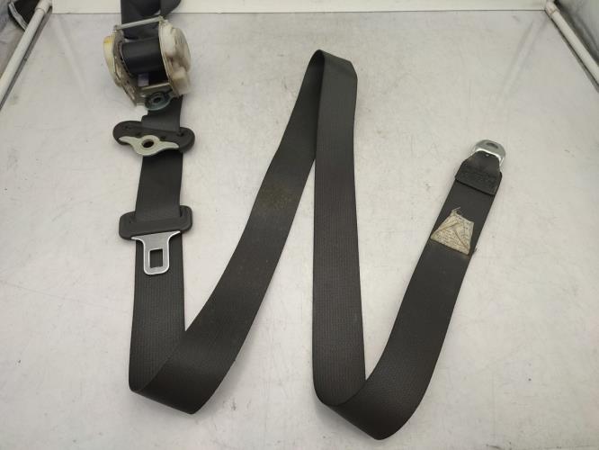 Ceinture arriere gauche TOYOTA YARIS 1 PHASE 1 Essence