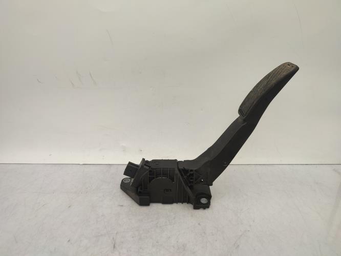 Pedale d'accelerateur FORD FIESTA 7 PHASE 1 Essence