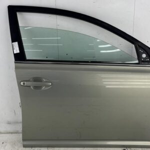 Porte avant droit TOYOTA AVENSIS 2 PHASE 2 BREAK Diesel