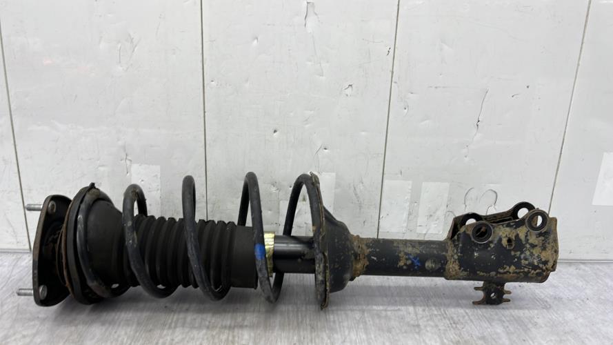 Amortisseur avant gauche TOYOTA YARIS 1 PHASE 1 Essence