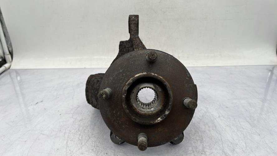 Fusee avant gauche FORD KA 1 PHASE 1 Essence