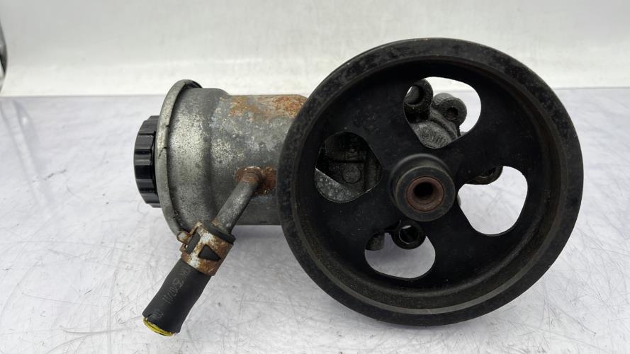 Pompe de direction TOYOTA AVENSIS 2 PHASE 2 BREAK Diesel