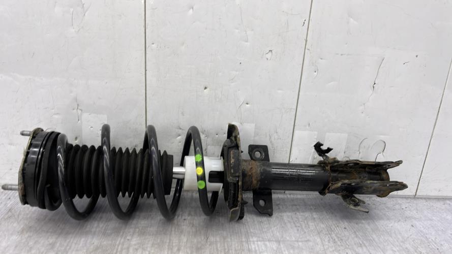Amortisseur avant gauche FORD FIESTA 6 PHASE 2 Essence