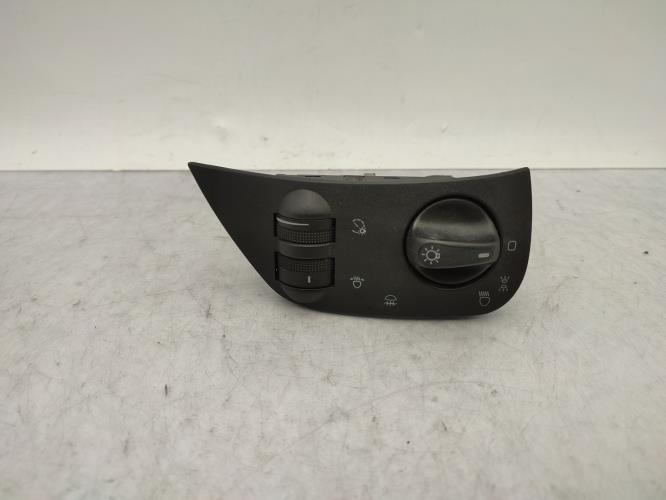 Commande de phare VOLKSWAGEN POLO 3 PHASE 1 Diesel