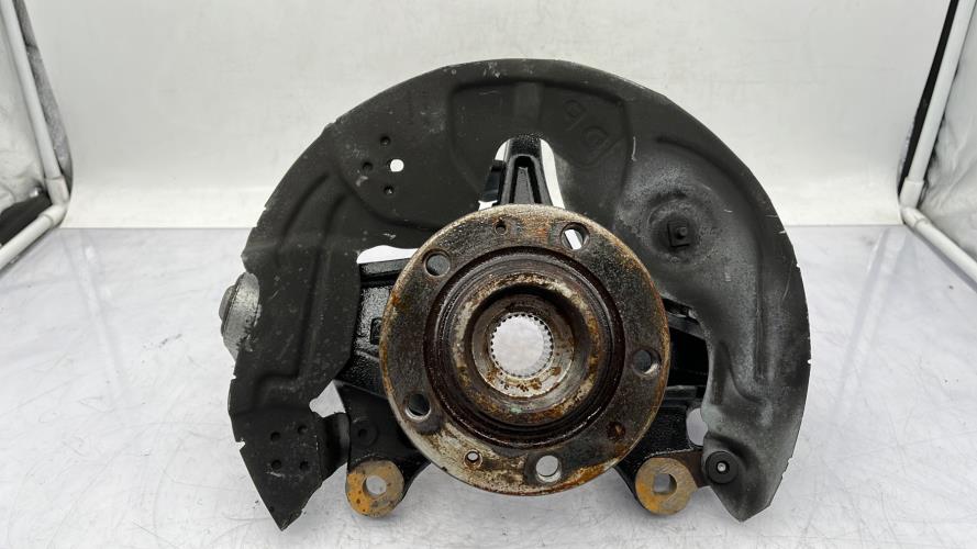 Fusee avant droit PEUGEOT 3008 2 PHASE 2 Diesel