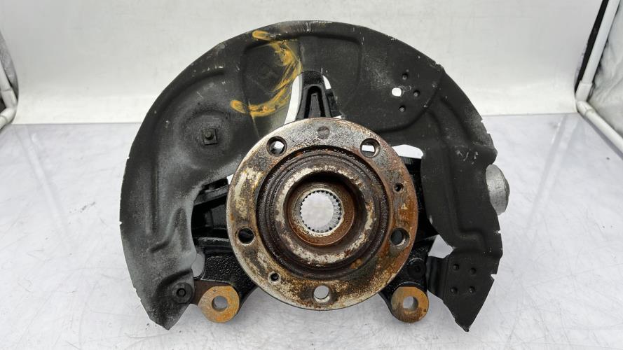 Fusee avant gauche PEUGEOT 3008 2 PHASE 2 Diesel