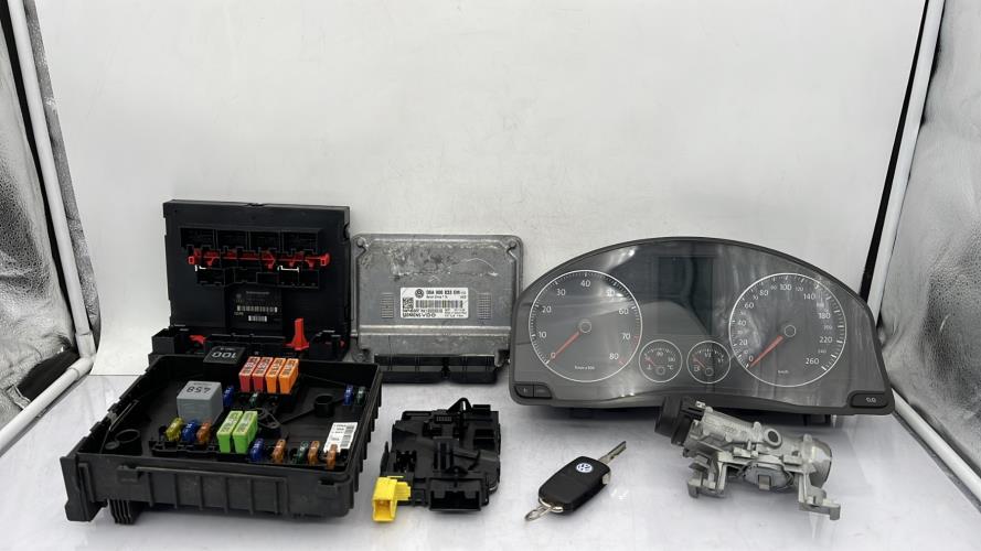 Kit de demarrage VOLKSWAGEN GOLF 5 Essence