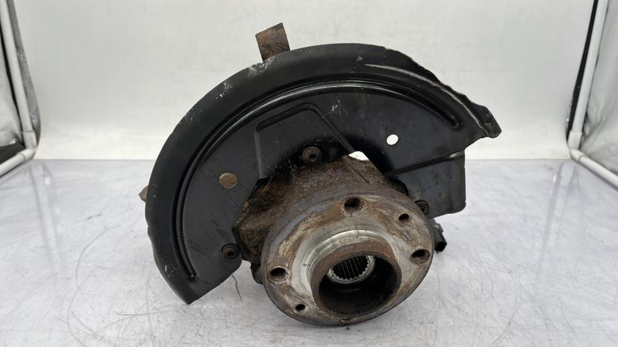 Fusee avant gauche DACIA SANDERO 2 PHASE 1 Diesel