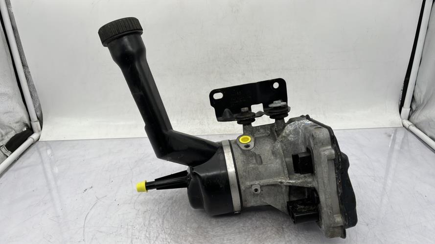 Pompe de direction PEUGEOT 308 1 PHASE 2 Essence