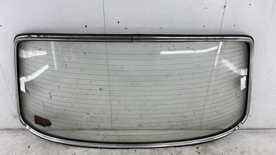 Lunette arriere MERCEDES 200 W123 Diesel