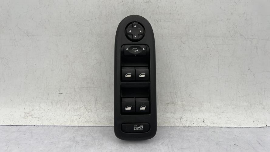 Interrupteur de leve vitre avant gauche CITROEN C5 2 Diesel