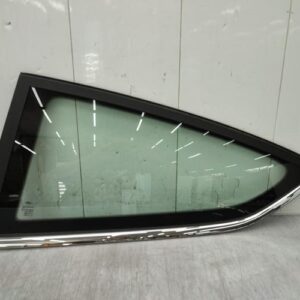 Custode arriere gauche FORD FIESTA 6 PHASE 2 Essence