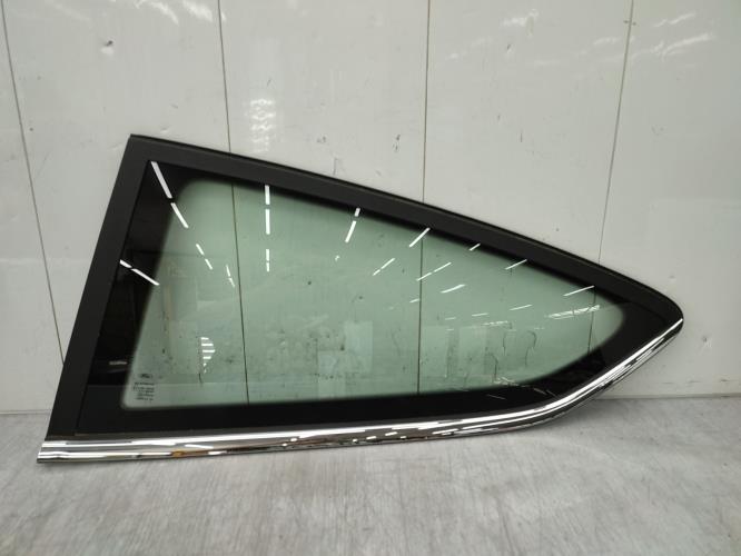 Custode arriere gauche FORD FIESTA 6 PHASE 2 Essence