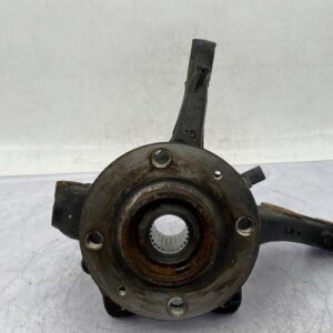 Fusee avant droit PEUGEOT 208 2 PHASE 1 Essence