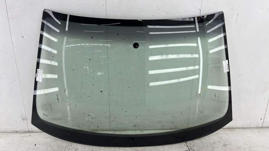 Pare brise AUDI A4 2 PHASE 1 Diesel