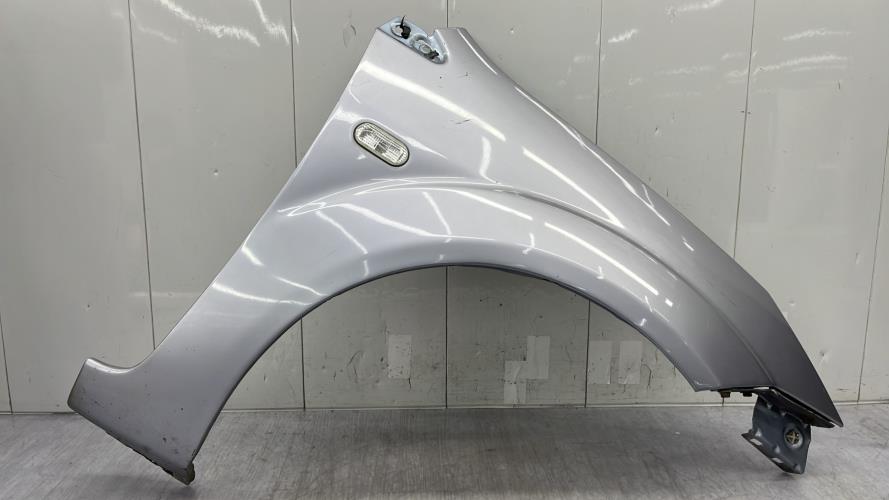 Aile avant droit FORD FIESTA 5 PHASE 2 Diesel
