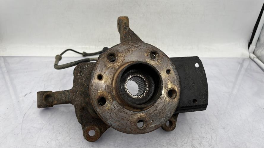 Fusee avant gauche RENAULT TRAFIC 3 COURT PHASE 1 Diesel