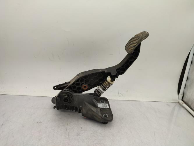 Pedale d'embrayage DACIA DUSTER 2 PHASE 2 Diesel