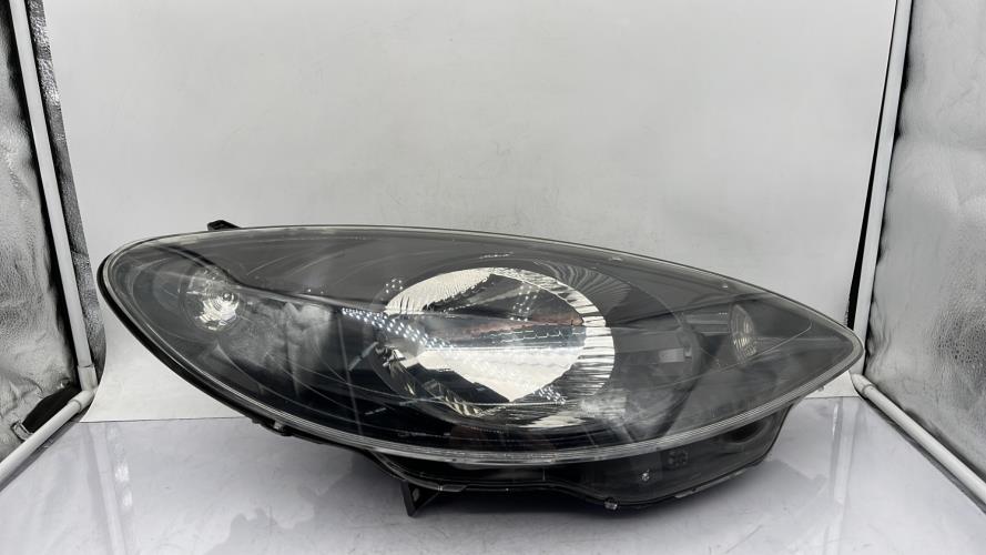 Optique avant principal droit (feux)(phare) PEUGEOT 1007 Diesel