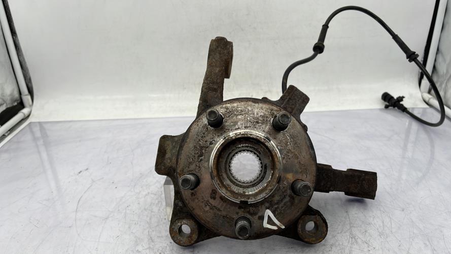 Fusee avant droit CHRYSLER PT CRUISER PHASE 1 BREAK Diesel