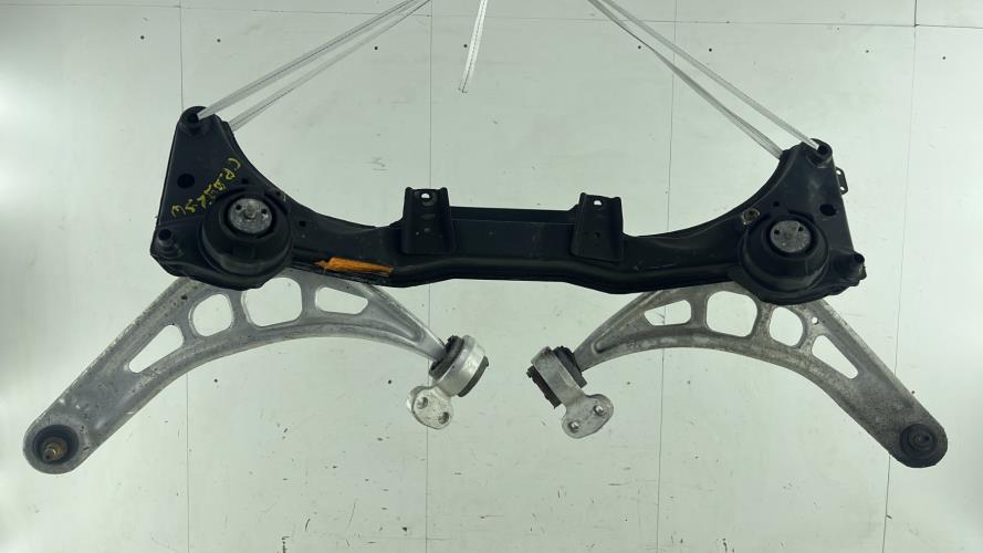 Berceau avant BMW SERIE 3 E46 PHASE 1 Essence