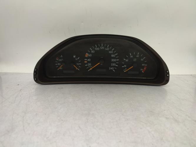 Compteur MERCEDES CLASSE CLK 208 PHASE 1 COUPE Essence
