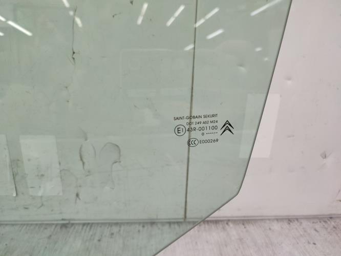 Vitre avant gauche CITROEN C4 PICASSO 1 Diesel
