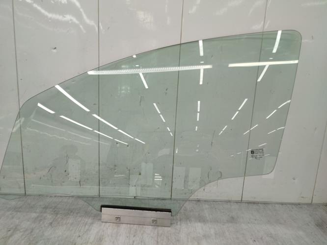 Vitre avant gauche OPEL CORSA D PHASE 1 Diesel