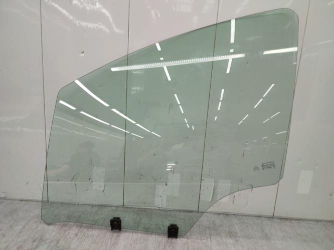 Vitre avant gauche CITROEN C3 2 PHASE 1 Diesel
