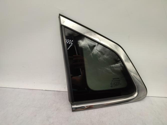 Custode arriere gauche NISSAN QASHQAI 2 PHASE 1 Essence